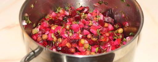 Шаг 9: винегрета с зеленым горошком