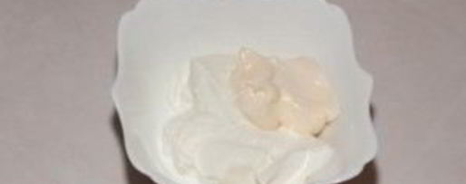 Шаг 2: чесночно-сметанного соус