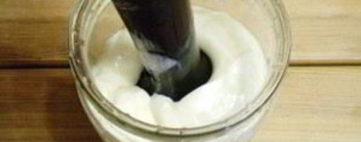 Шаг 4: домашнего майонеза на курином яйце с чесноком и зеленью