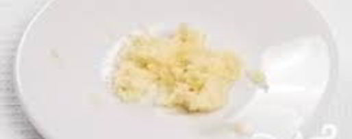 Шаг 3: майонеза с чесноком