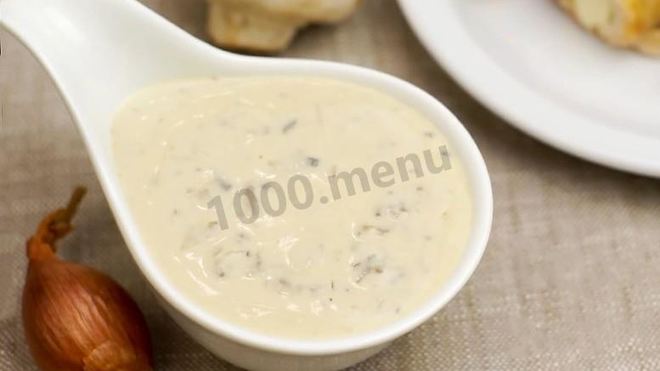 Рецепт Грибного соуса с шампиньонами и сливками
