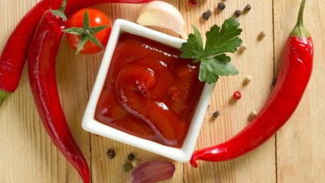 Рецепт Томатного кетчупа с чили и пряностями