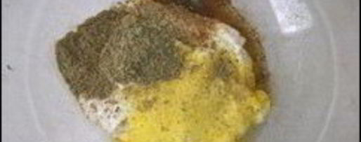 Шаг 3: маринада из майонеза, розмарина и специй для курицы и мяса