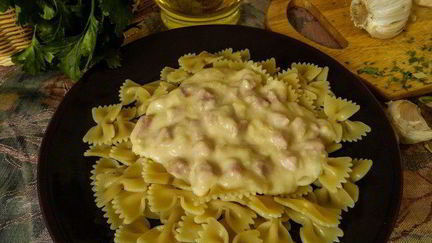 Рецепт Сливочного соуса с ветчиной