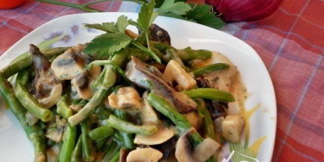 Рецепт сердца с грибами и стручковой фасолью под бешамель