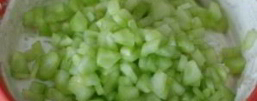 Шаг 10: соуса из йогурта и огурцов