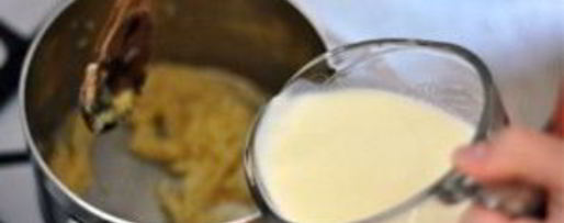 Шаг 3: соуса из молока для курицы