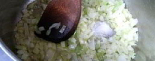 Шаг 5: соуса из сушеных грибов