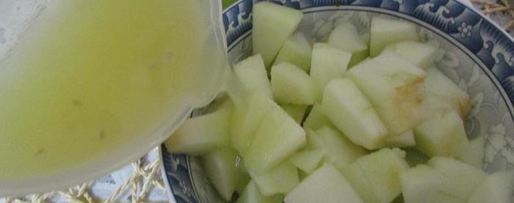 Шаг 6: соуса-конфитюра из слив и можжевельника