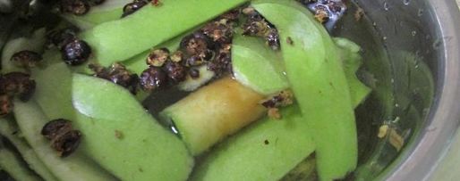 Шаг 8: соуса-конфитюра из слив и можжевельника