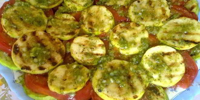 Рецепт кабачков и помидоры — гриля с соусом песто