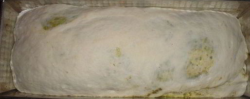 Шаг 10: хлеба с соусом песто