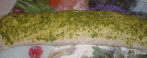 Шаг 7: хлеба с соусом песто