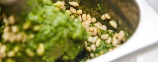 Шаг 1: лингвиней с соусом песто