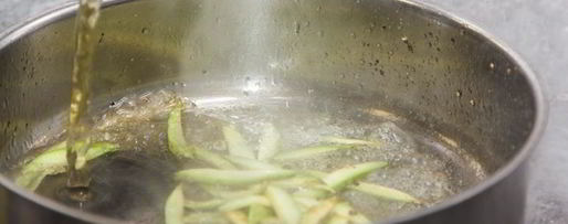 Шаг 3: лингвиней с соусом песто