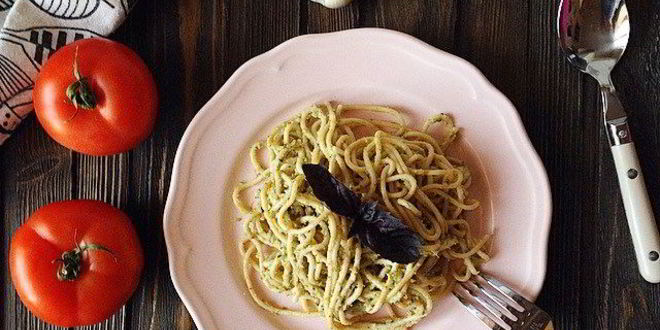 Рецепт пасты с соусом песто из рукколы и грецких орехов