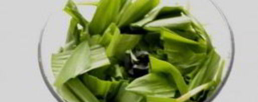 Шаг 1: песто из черемши