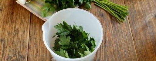 Шаг 3: песто из петрушки