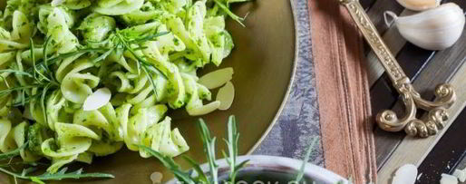 Шаг 6: песто из рукколы