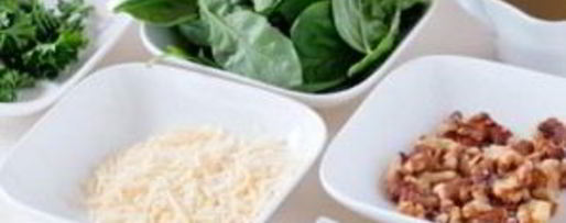 Шаг 1: пиццы три сыра с соусом песто