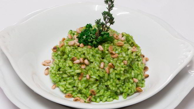 Рецепт Ризотто с соусом песто и кедровыми орешками