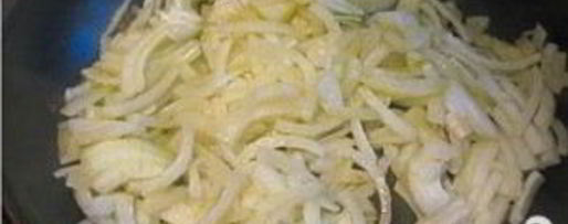 Шаг 2: рыбы под соусом песто в горшочках