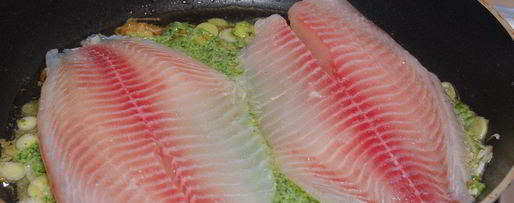 Шаг 2: рыбы с соусом песто