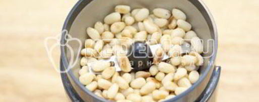 Шаг 4: соуса песто из черемши