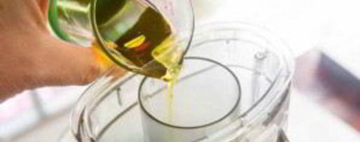 Шаг 2: соуса песто из кинзы