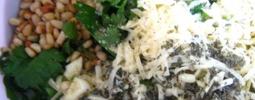 Шаг 3: соуса песто из петрушки