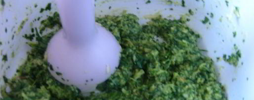 Шаг 4: соуса песто из петрушки