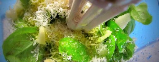 Шаг 1: соуса песто с базиликом