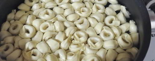 Шаг 1: тортеллиней с соусом песто