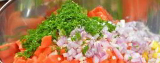 Шаг 4: сальсы из ананаса и папайи