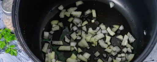 Шаг 8: сациви из курицы в мультиварке