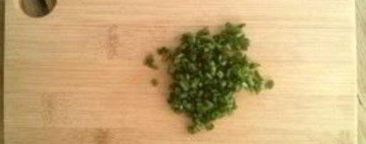 Шаг 2: соуса тартар с солеными огурцами