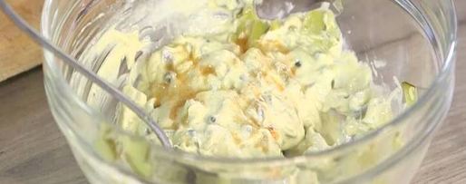 Шаг 5: сэндвича с рыбными пальчиками и тартаром