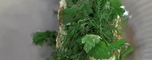 Шаг 6: сэндвича с рыбными пальчиками и тартаром