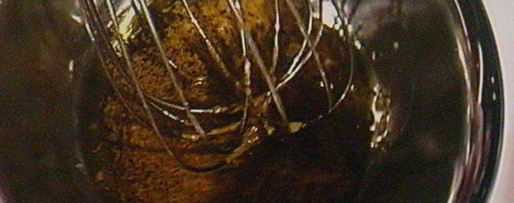 Шаг 6: тартара из форели на блинчиках из батата, авокадо-рукола салат