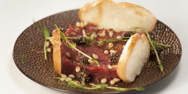 Рецепт тартара из говядины с шишковым вареньем