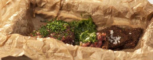 Шаг 3: тартара из говядины с зеленой пастой