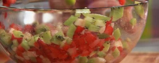 Шаг 1: тартара из клубники с йогуртом