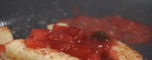 Шаг 3: тартара из клубники с йогуртом