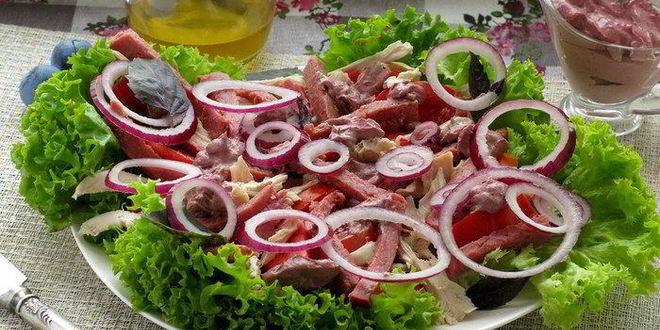 Рецепт мясного салата с майонезом-ткемали