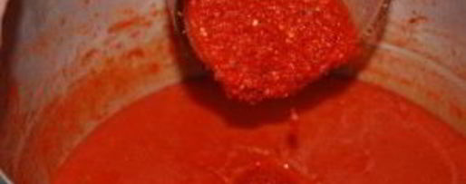 Шаг 2: соуса ткемали с помидорами