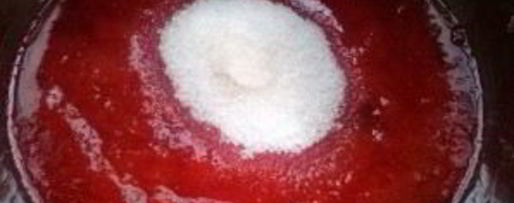 Шаг 3: соуса ткемали в мультиварке