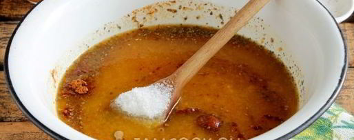 Шаг 5: ткемали из желтой алычи