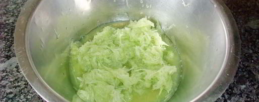 Шаг 2: соуса цацики