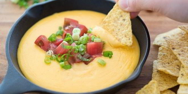 Рецепт сырного соуса к начос