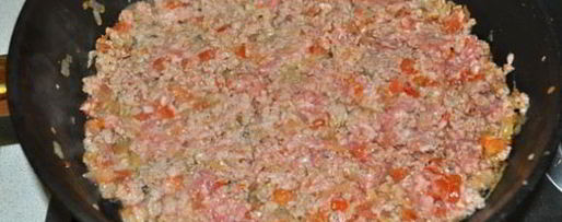 Шаг 3: сырного соуса с фаршем к пасте